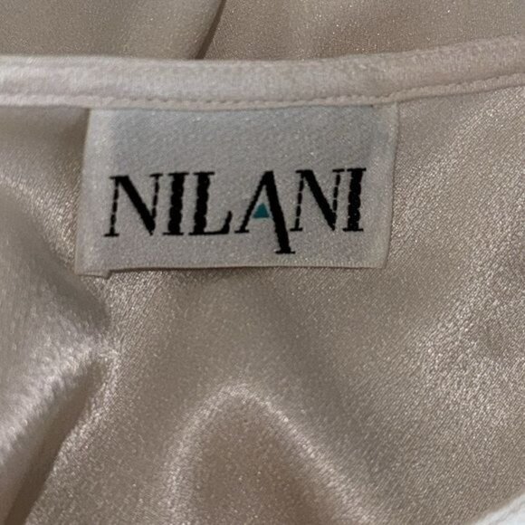 Nilani Womens Size 12 Cream Long Sleeve Polyester Dress With Pleated Hem - Picture 3 of 8